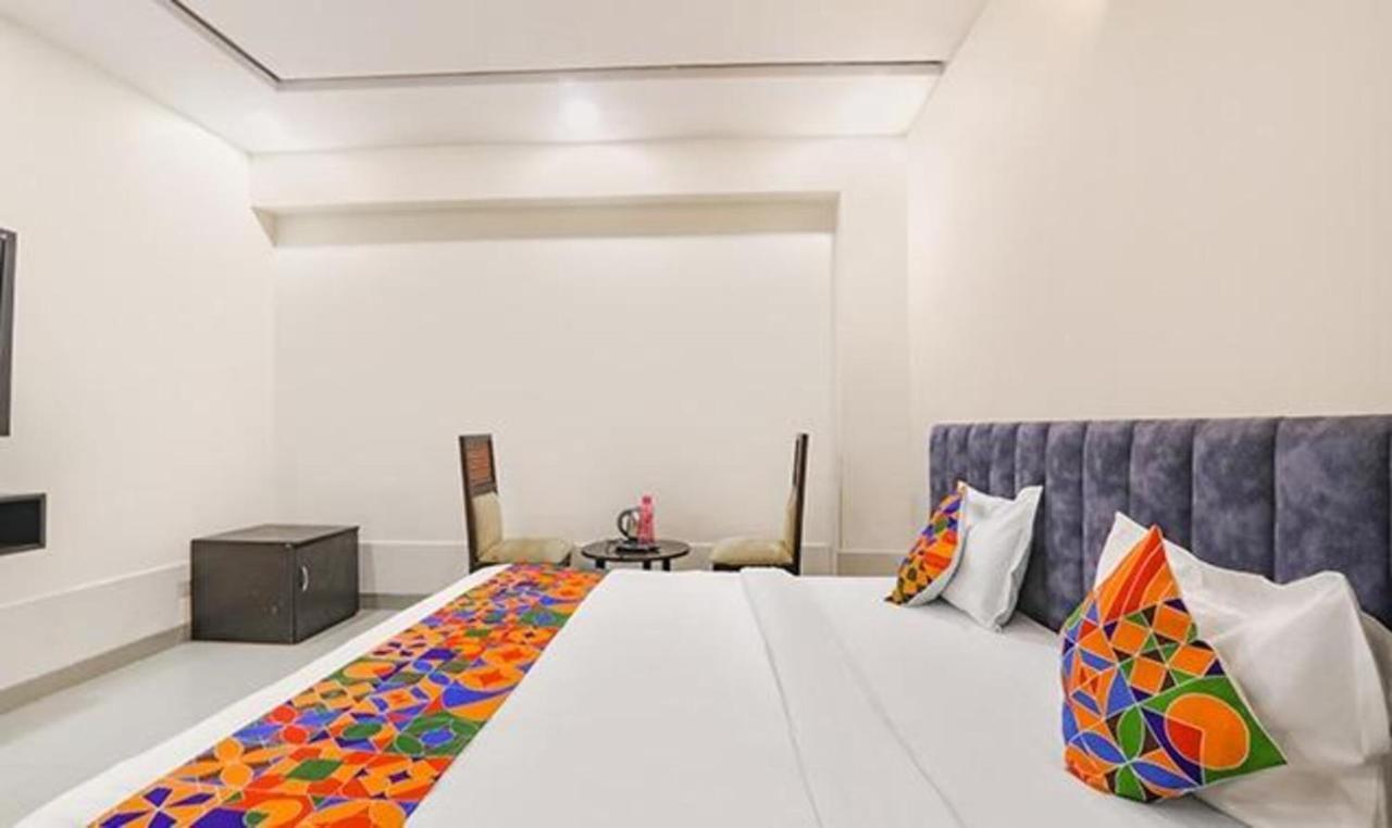 Fabhotel Silver Stone Hotel 3*